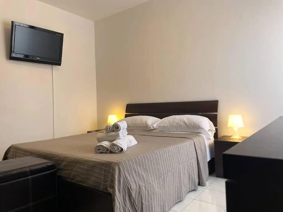 Daire Apt. Montesanto Sunset, 300Mt From City Centre. Pula İtalya